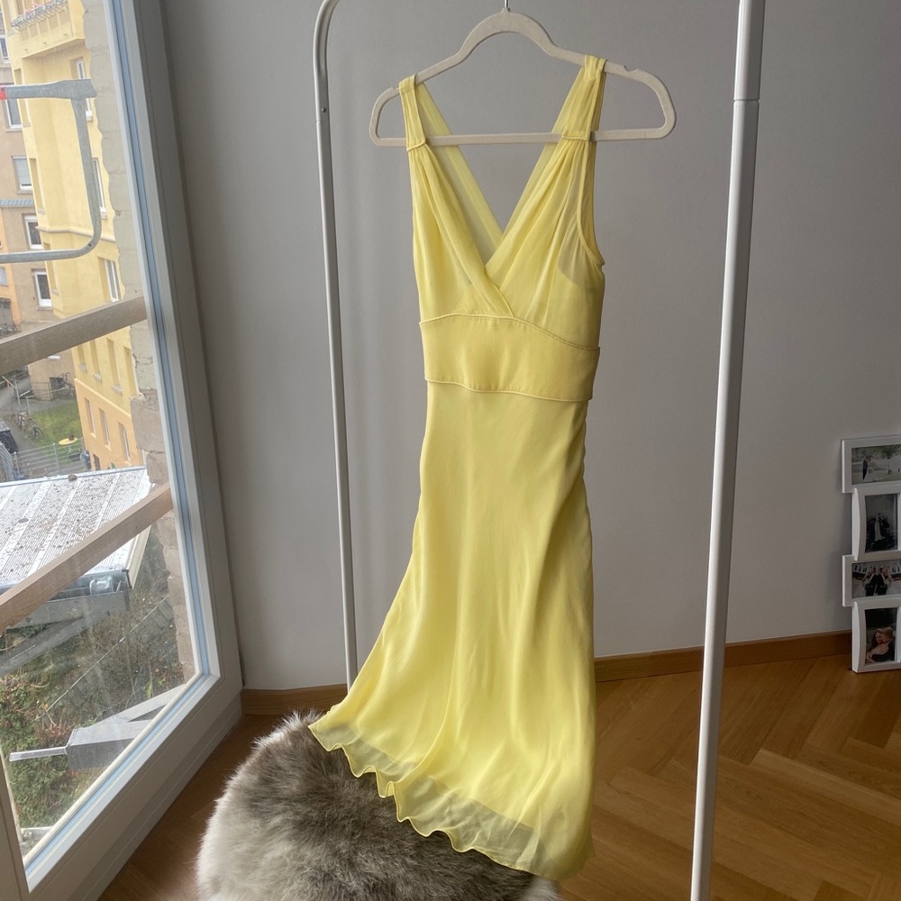 Light Yellow Flowy Express Dress